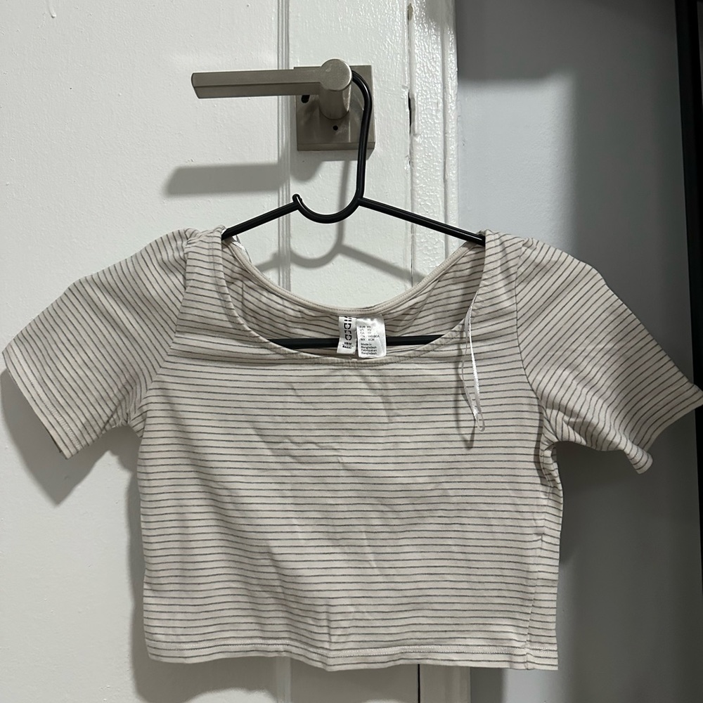 Striped crop top - Picture 4 of 5